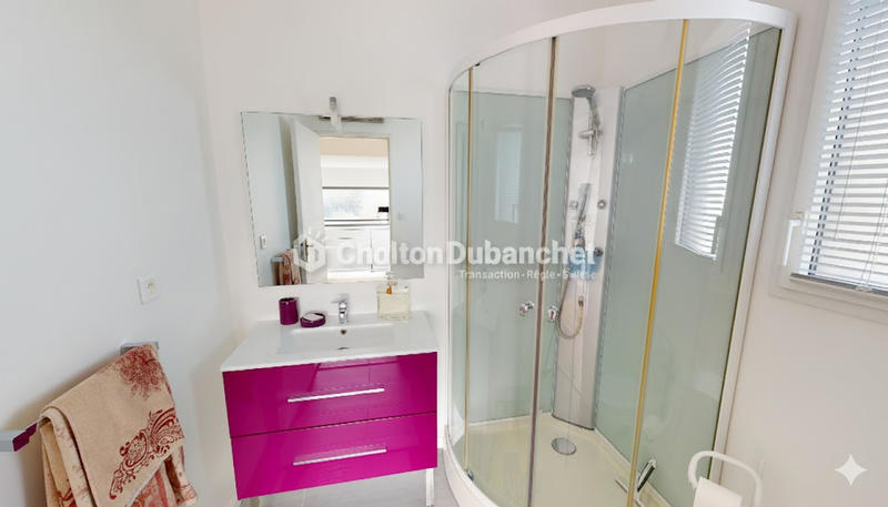 Villa - 200 m² - 8 pièces