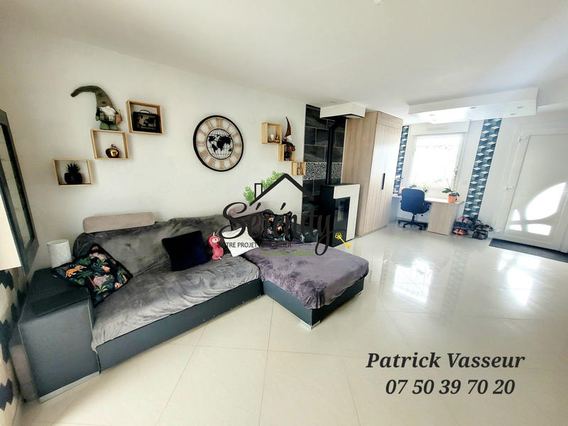 Maison - 93 m² - 5 pièces