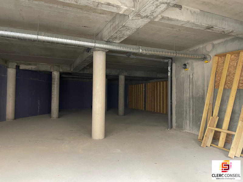 Local commercial - 279 m²