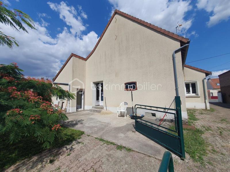 Maison - 140 m² - 7 pièces