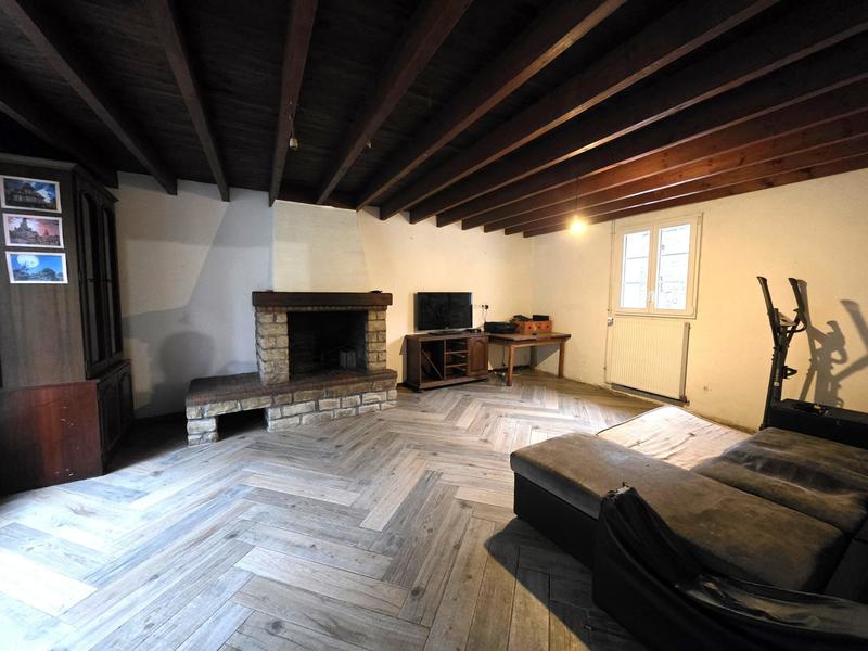 Maison - 163 m² - 8 pièces