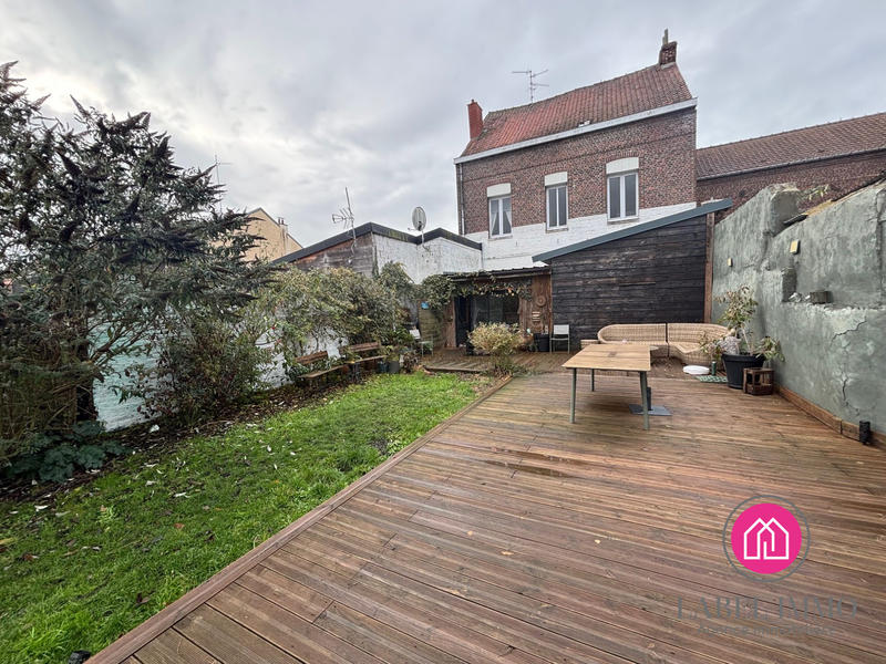 Maison - 186 m² - 8 pièces