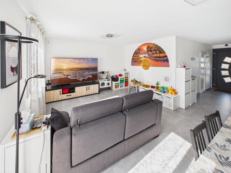 Maison - 88 m² - 4 pièces