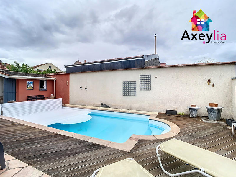 Maison - 148 m² - 5 pièces