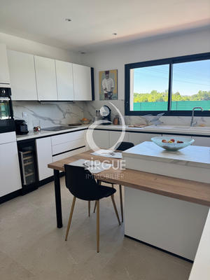 Villa - 167 m² - 5 pièces