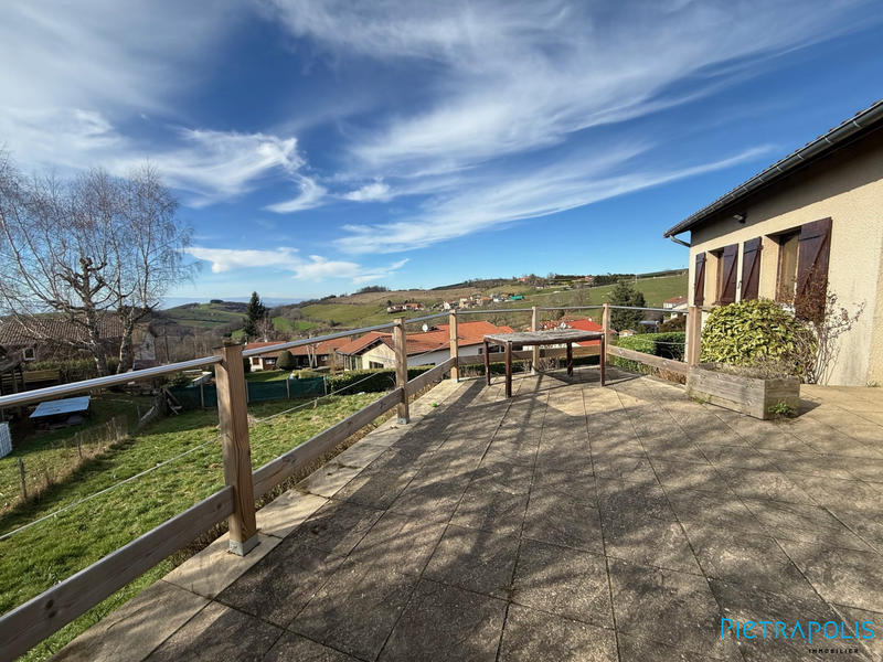 Maison - 92 m² - 5 pièces