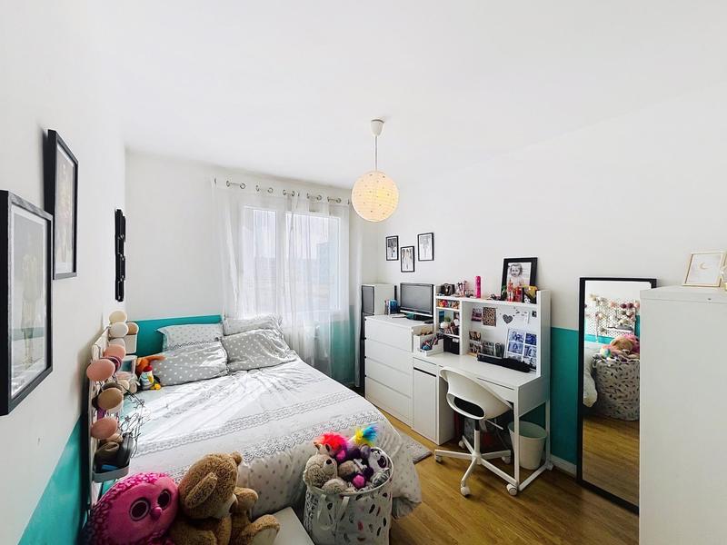 Appartement - 94 m² - 5 pièces