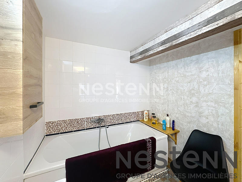 Maison - 220 m² - 3 pièces