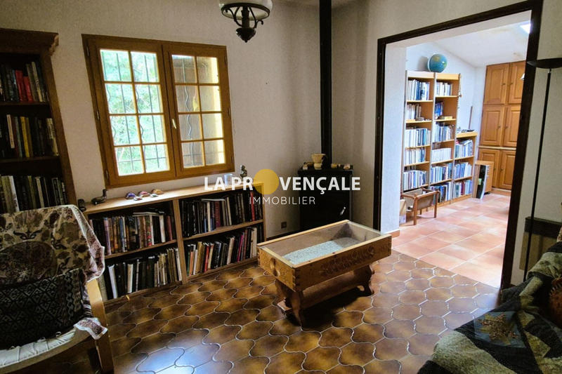 Maison - 210 m² - 7 pièces