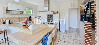 Maison - 157 m² - 7 pièces