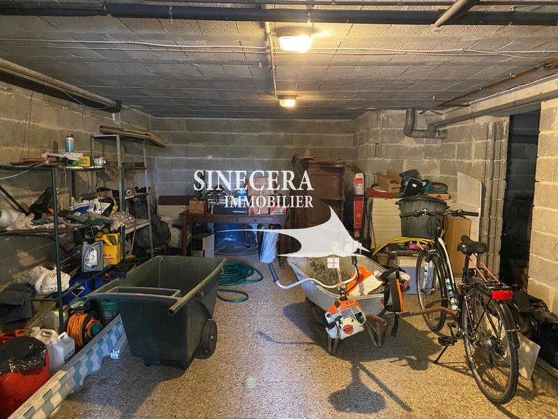 Propriété - 98 m² - 5 pièces