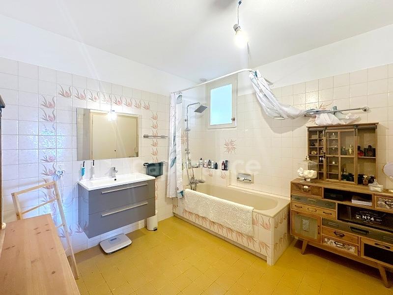 Maison - 183 m² - 4 pièces