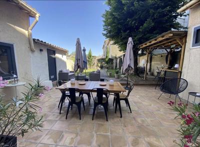 Maison - 203 m² - 7 pièces