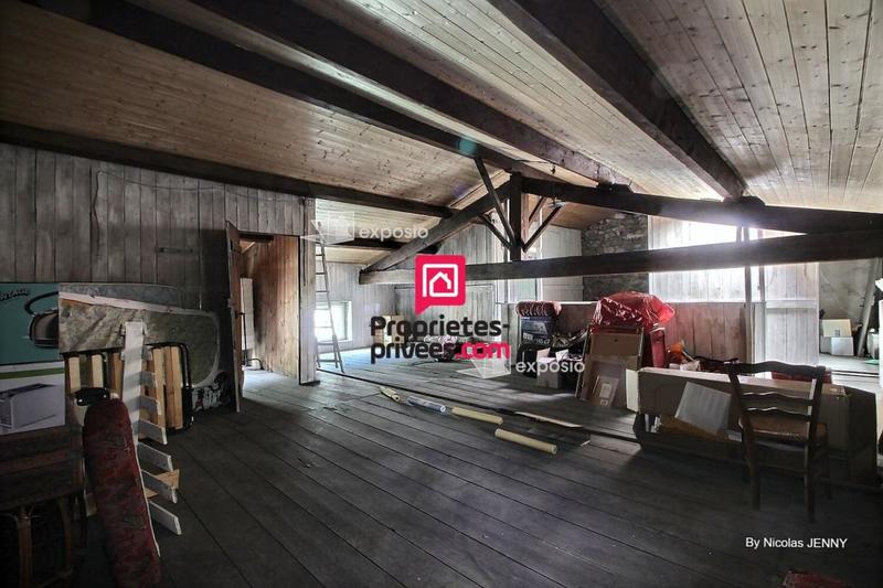 Maison - 230 m² - 6 pièces