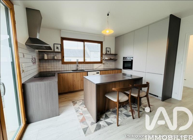 Maison - 162 m² - 8 pièces