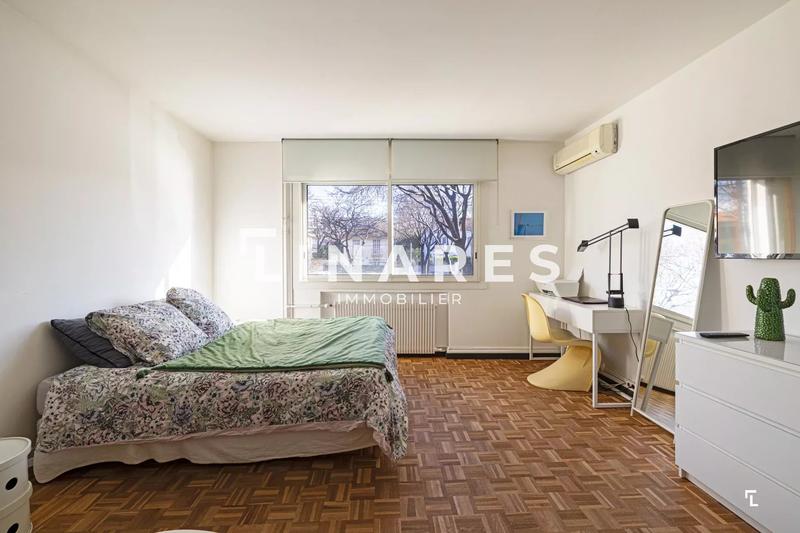 Appartement - 143 m² - 5 pièces