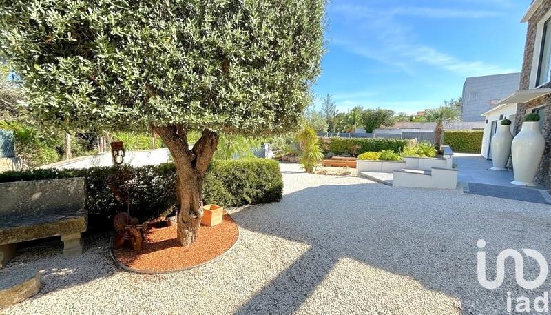 Maison - 306 m² - 9 pièces