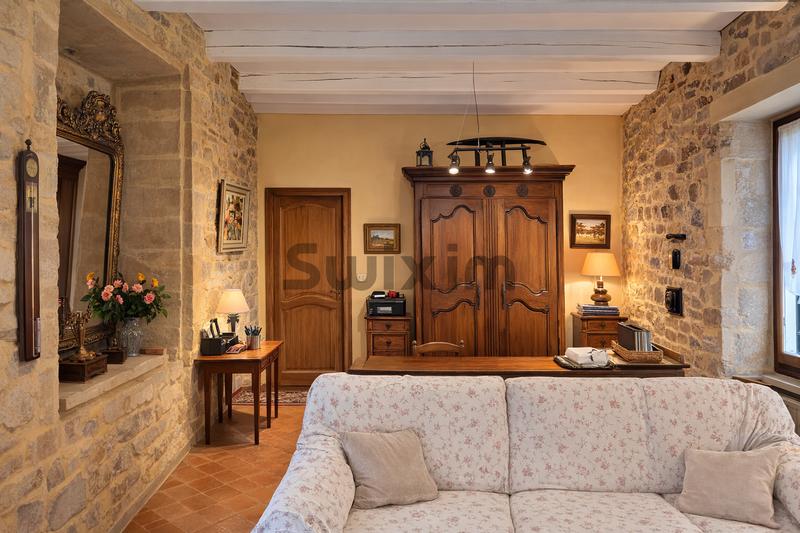 Maison de village - 157 m² - 10 pièces