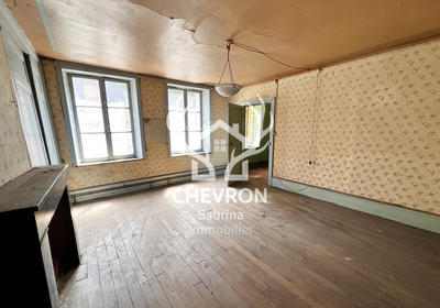 Maison - 180 m² - 8 pièces