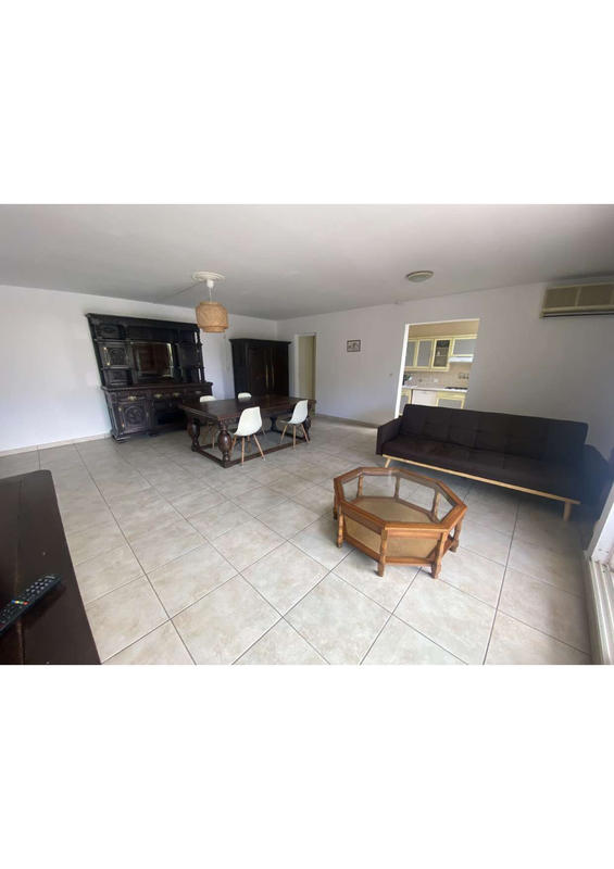 Appartement - 100 m² - 3 pièces