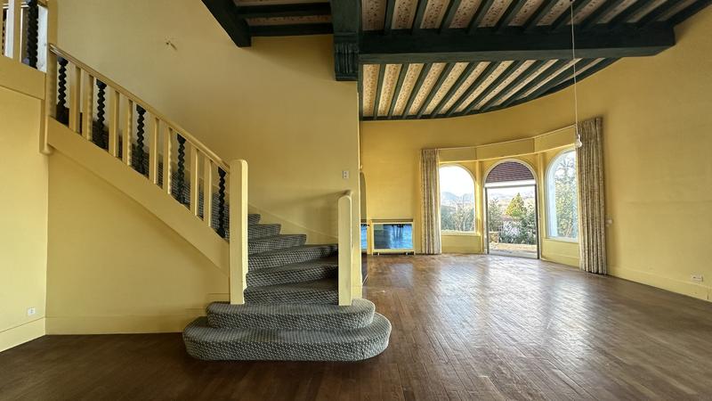 Maison bourgeoise - 678 m² - 16 pièces