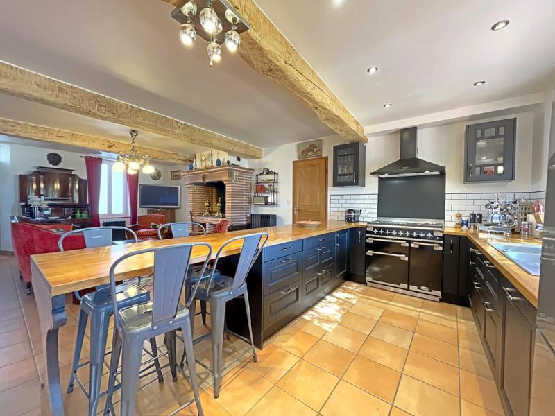 Maison de village - 285 m² - 8 pièces