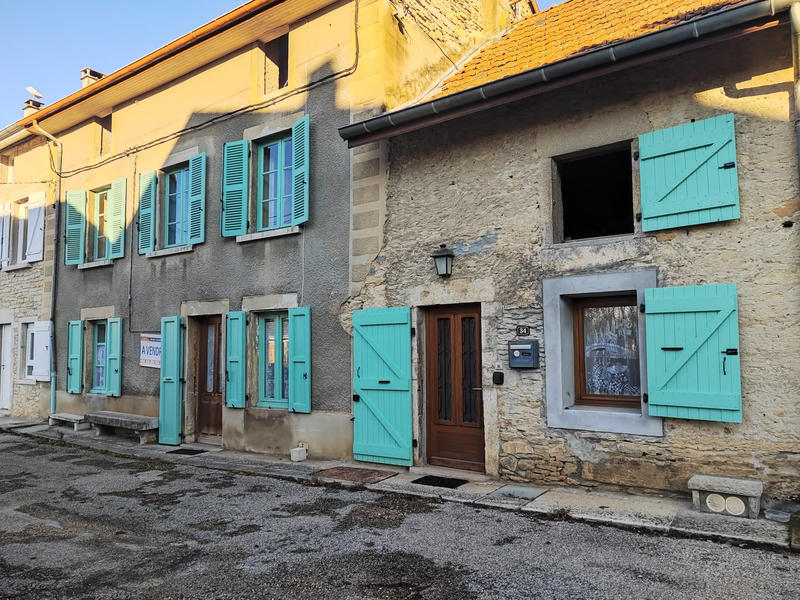 Maison de village - 110 m² - 7 pièces