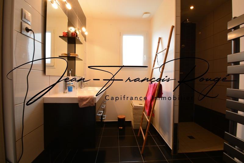 Maison - 200 m² - 7 pièces