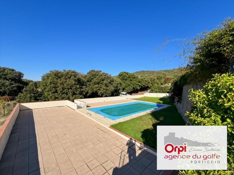 Maison - 143 m² - 3 pièces