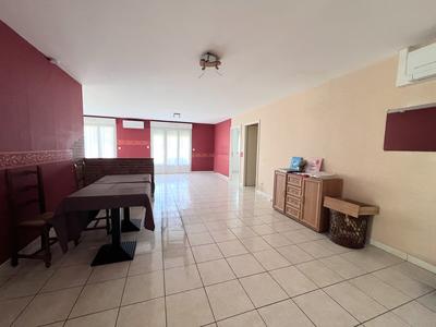 Maison - 137 m² - 7 pièces