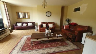 Maison de village - 285 m² - 10 pièces