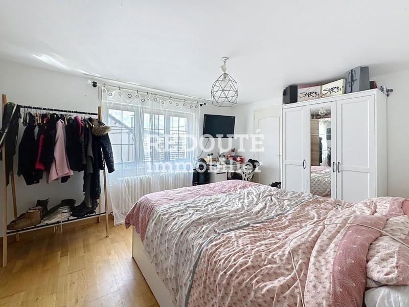 Maison - 199 m² - 7 pièces