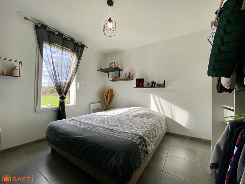 Maison - 90 m² - 4 pièces