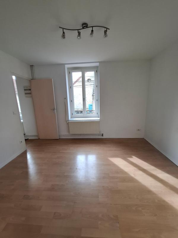 Appartement - 96 m² - 2 pièces