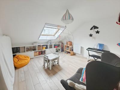 Maison - 81 m² - 5 pièces