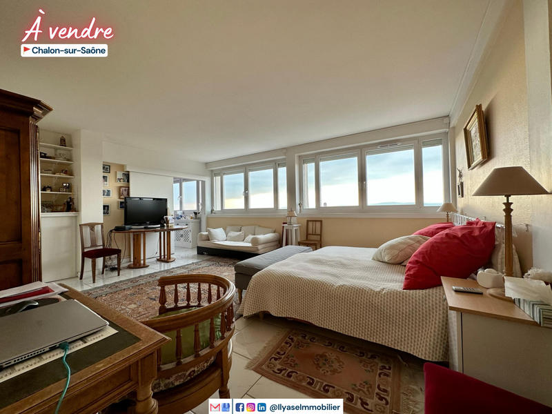 Appartement - 130 m² - 4 pièces