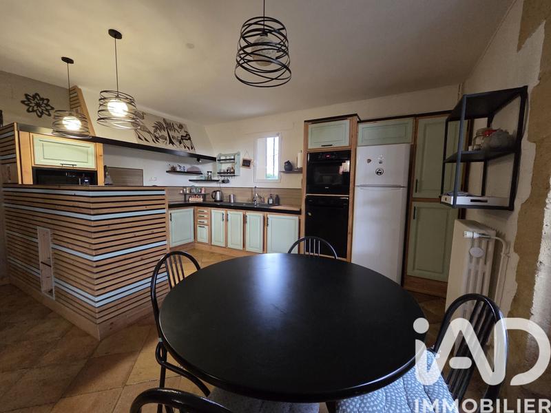 Maison - 225 m² - 5 pièces