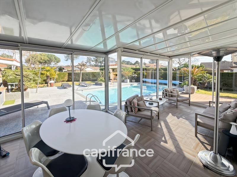 Villa - 168 m² - 6 pièces