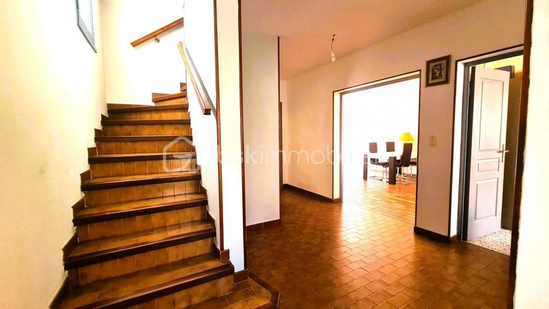 Maison traditionnelle - 135 m² - 6 pièces