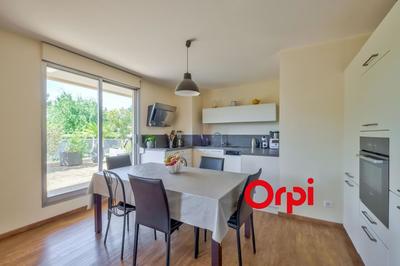 Appartement - 94 m² - 4 pièces