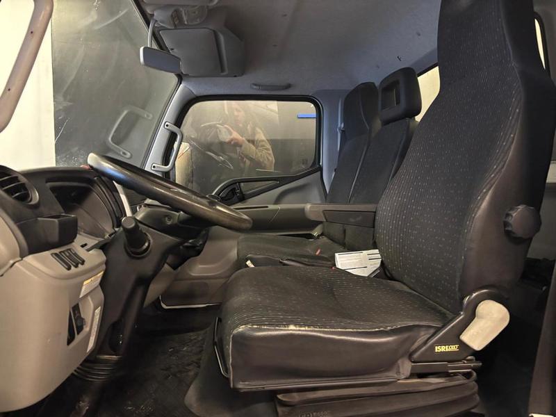 Mitsubishi Canter Fuso Mitsubishi - Camion Benne