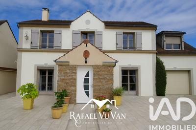 Maison - 156 m² - 8 pièces