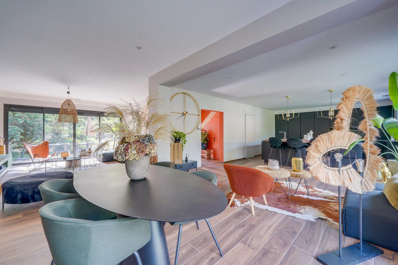 Maison - 180 m² - 6 pièces