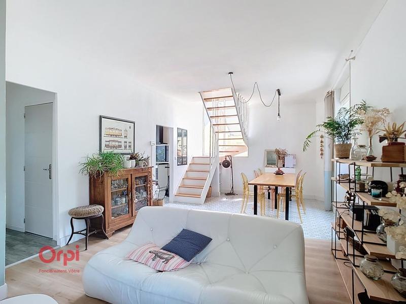 Maison - 93 m² - 4 pièces