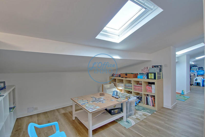 Maison - 130 m² - 7 pièces