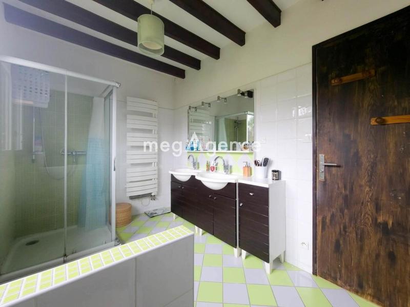 Maison - 140 m² - 7 pièces