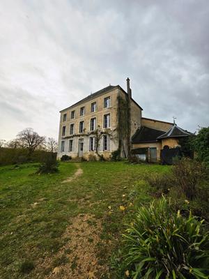 Maison de maîtres - 293 m² - 8 pièces