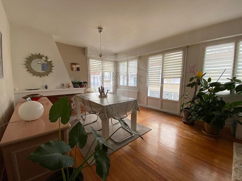 Appartement - 77 m² - 3 pièces