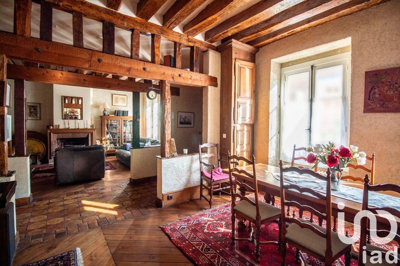 Maison - 285 m² - 9 pièces