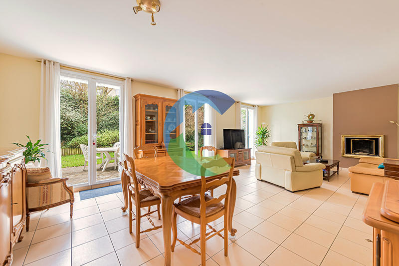 Maison - 170 m² - 7 pièces